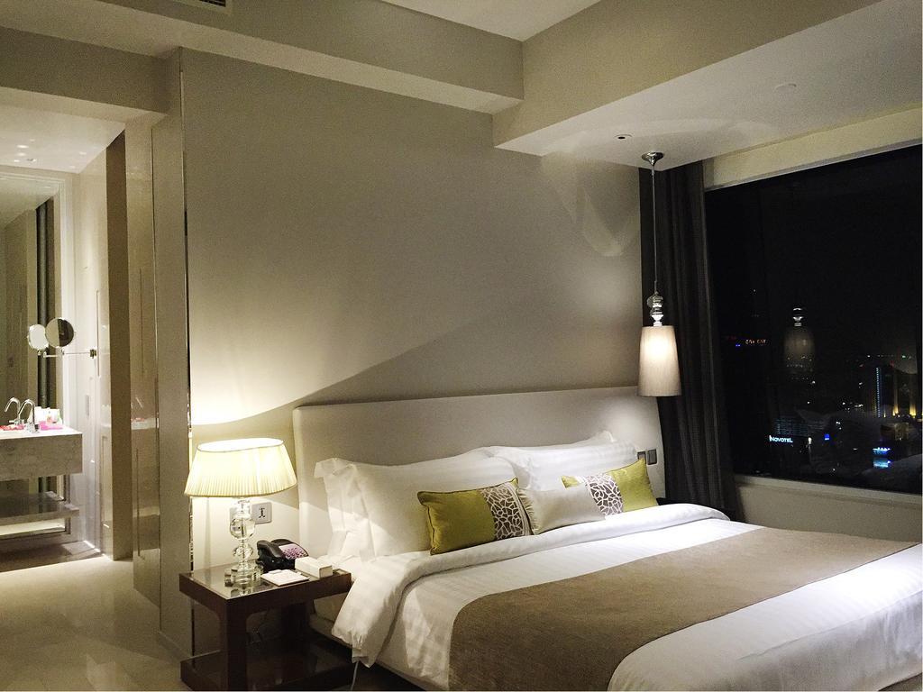 One-Bedroom Suite,130504826:JPEG