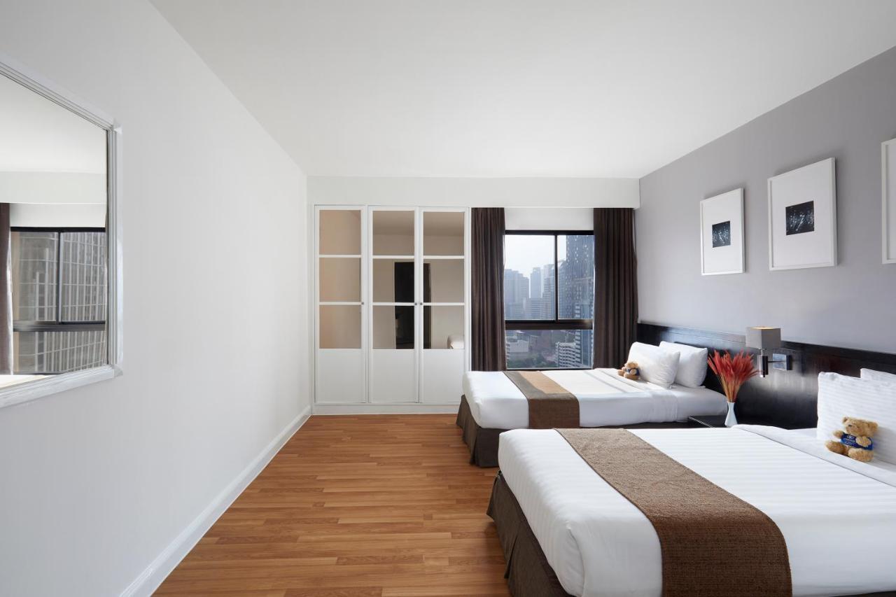Deluxe One-Bedroom Apartment