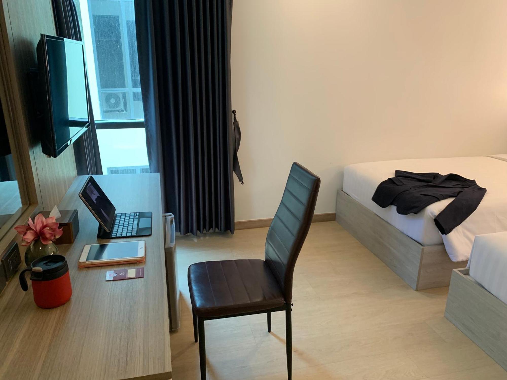 Chambre Lits Jumeaux avec Salle de Bains