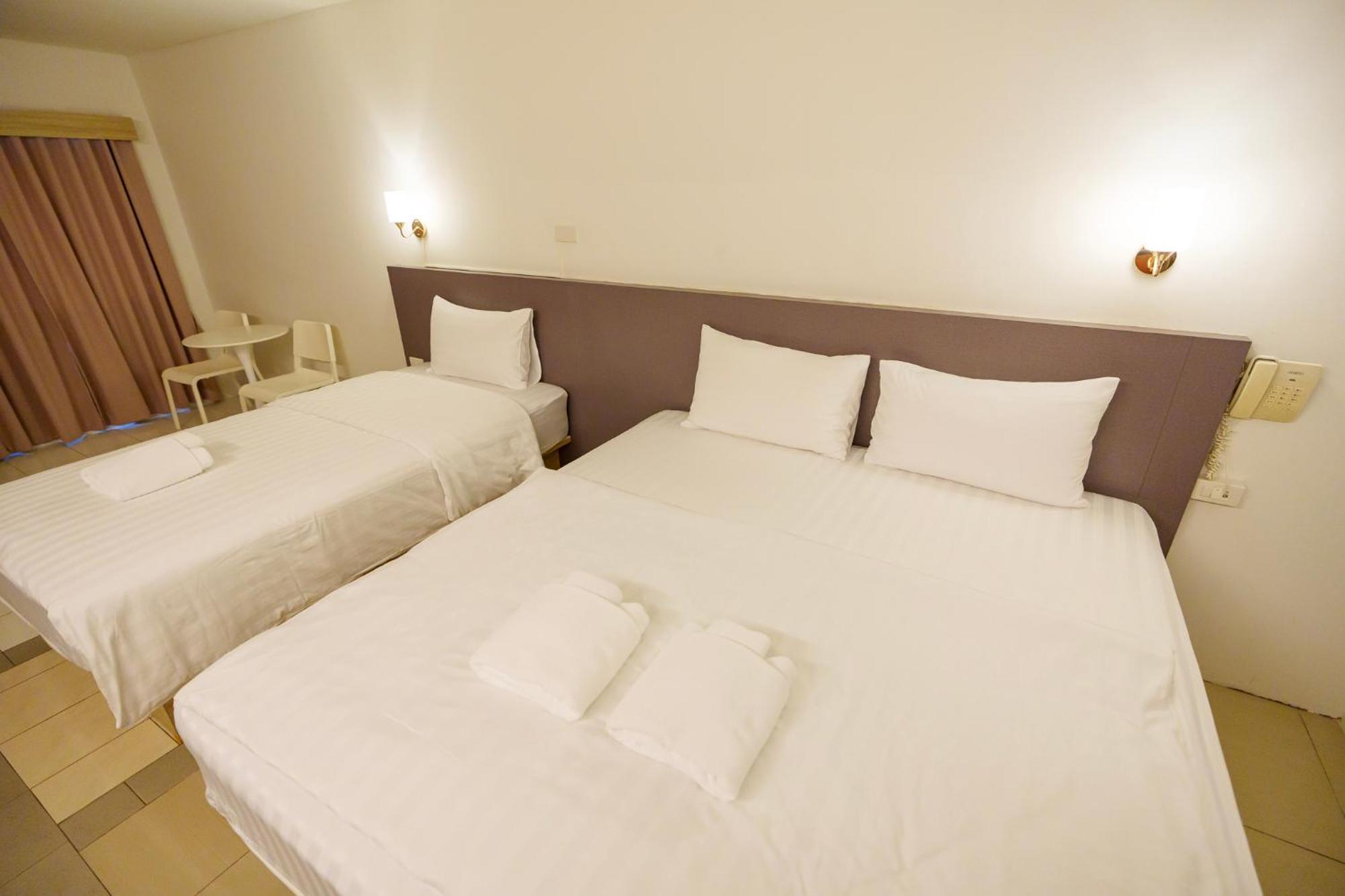 Triple Room
