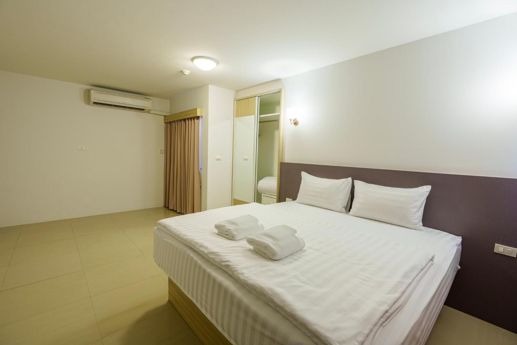 Executive Triple Room