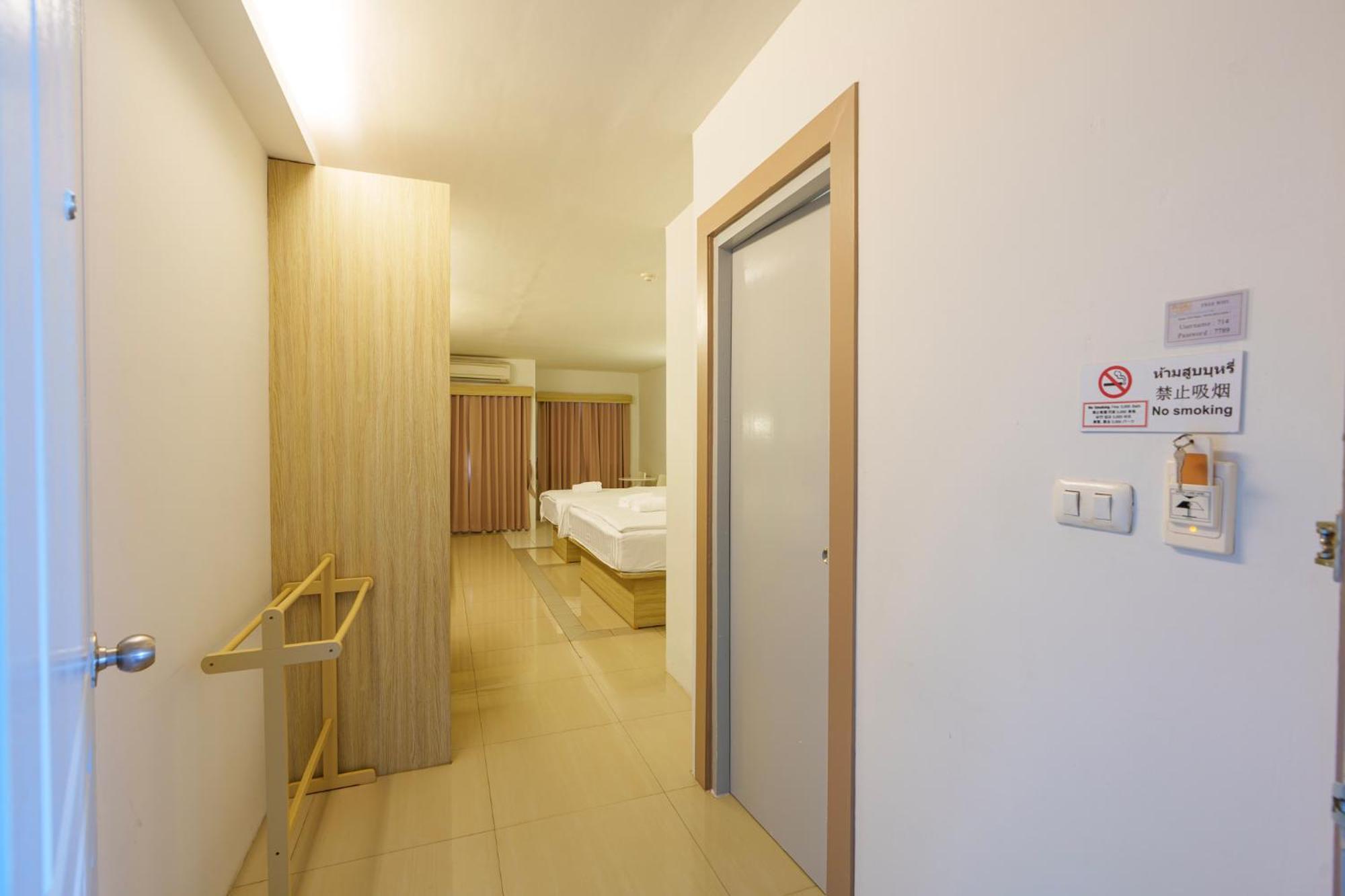 Triple Room